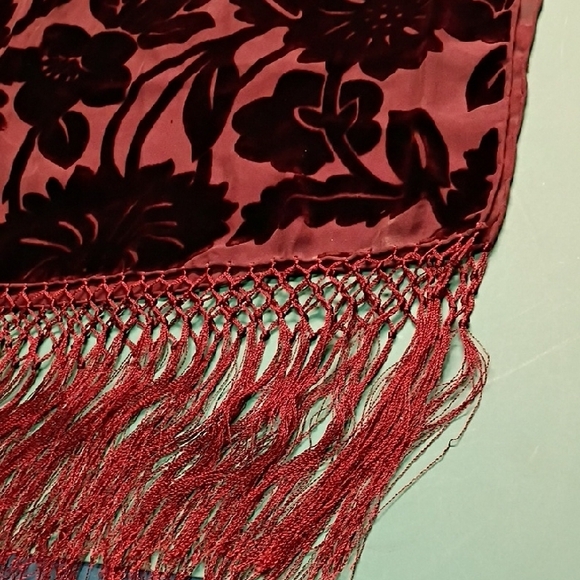 Elegant Floral Burgundy Scarf/Wrap Special Event Velvet Burnout Chic Long Fringe - Picture 4 of 8